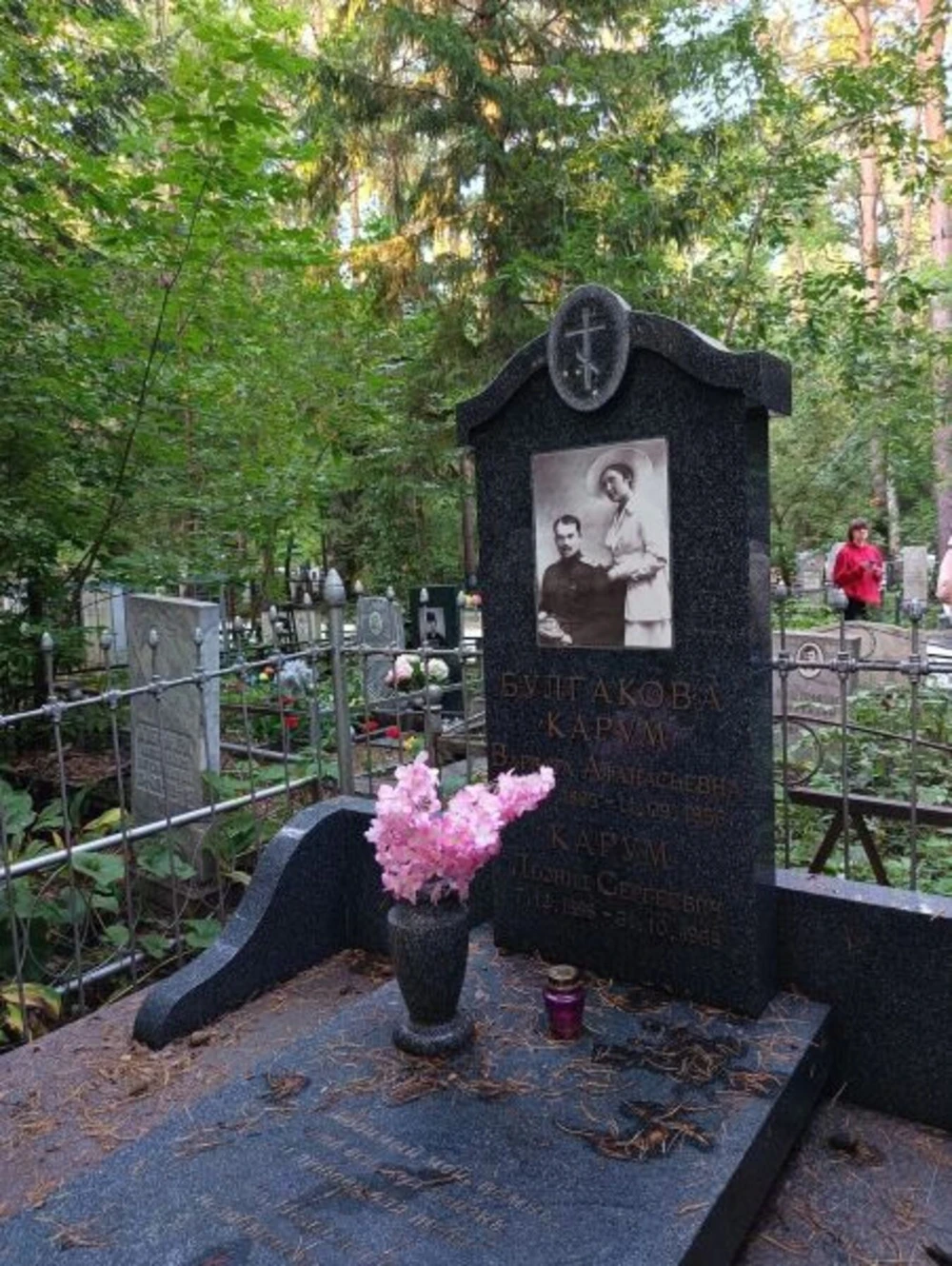 По Заельцовскому кладбищу в Новосибирске — фото 5